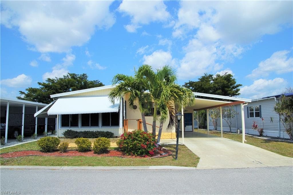 501 Jacklin LN NORTH FORT MYERS, FL 33903