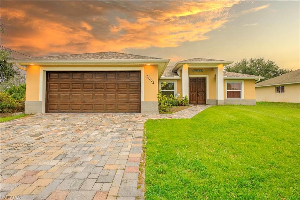 3004 9th ST SW LEHIGH ACRES, FL 33976