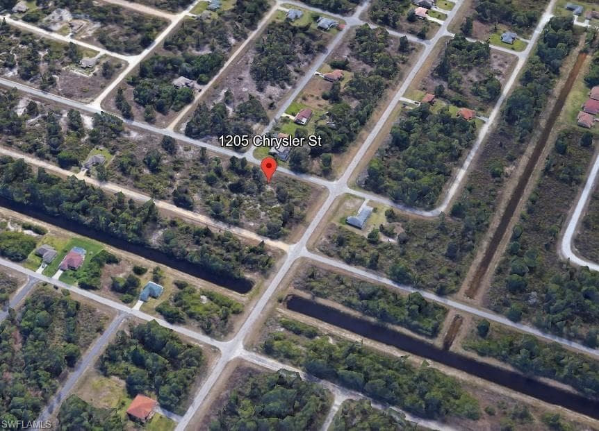 1205 Chrysler ST LEHIGH ACRES, FL 33974