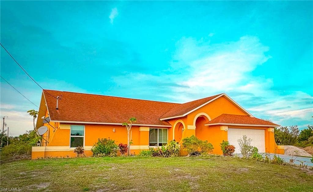 2518 15th ST SW LEHIGH ACRES, FL 33976