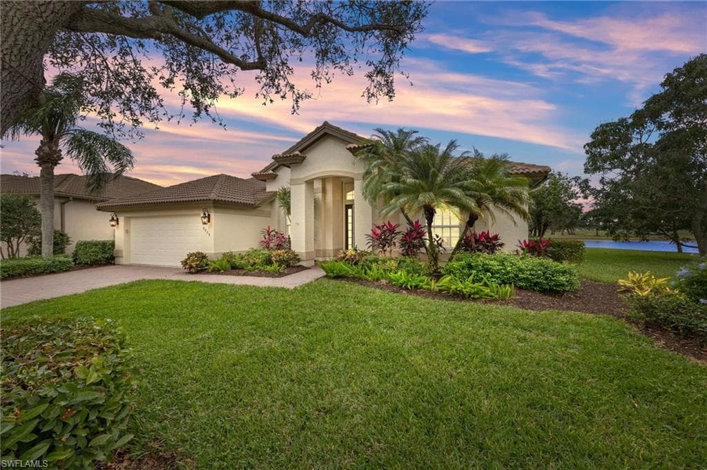 8979 Morgan CT NAPLES, FL 34113
