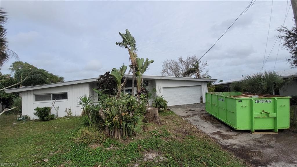 4353 S Atlantic CIR NORTH FORT MYERS, FL 33903