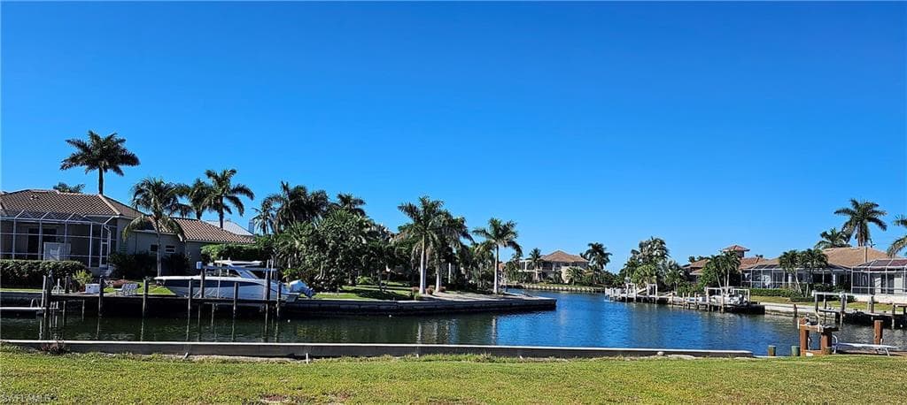581 Hernando DR MARCO ISLAND, FL 34145