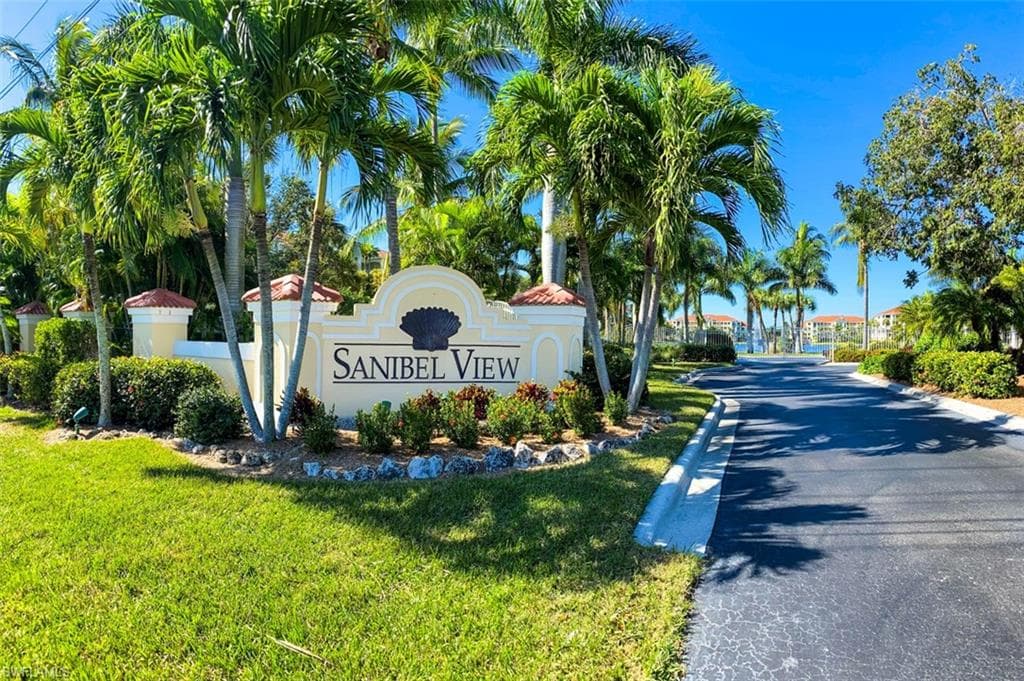 20051 Sanibel View CIR 107 FORT MYERS, FL 33908