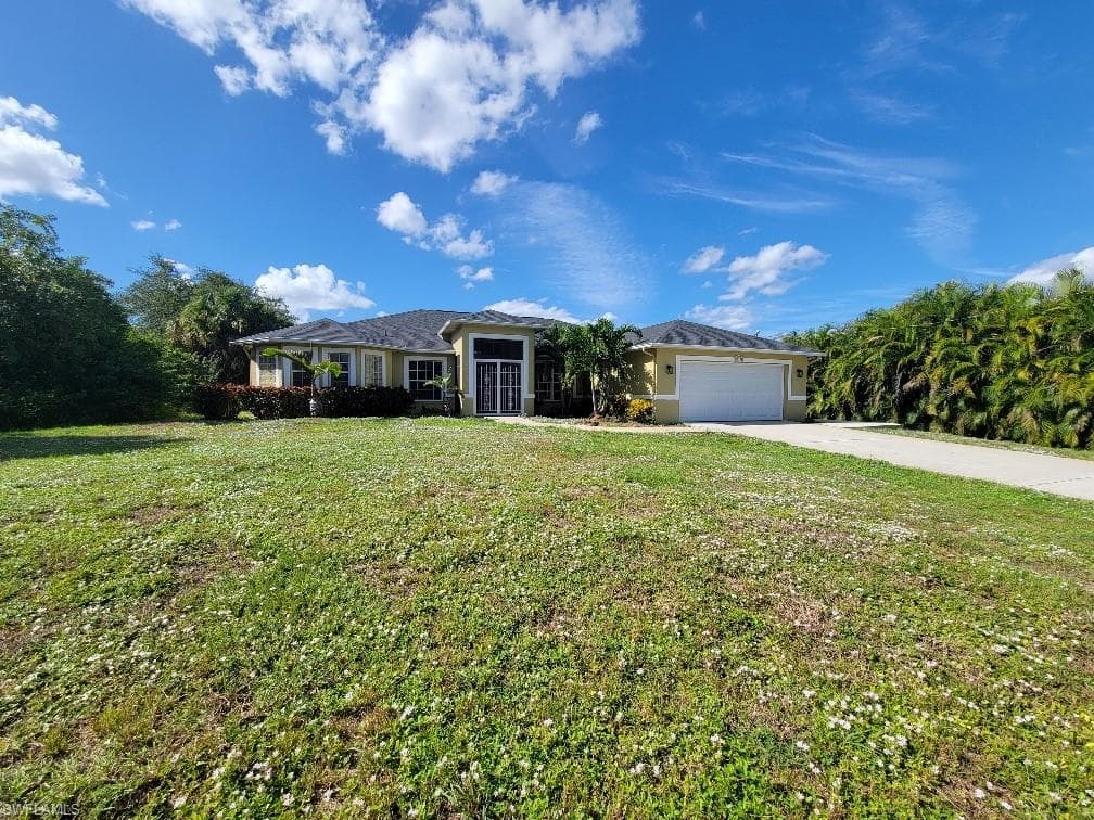 713 Palmetto AVE LEHIGH ACRES, FL 33972