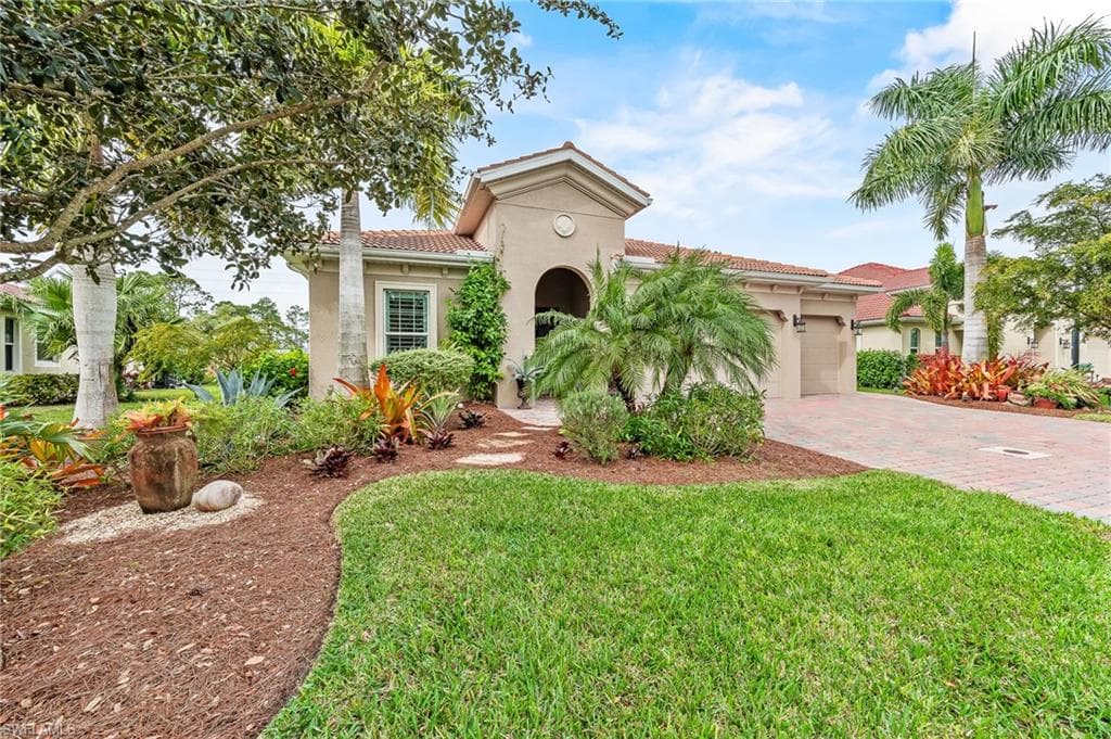 10163 Avonleigh DR BONITA SPRINGS, FL 34135