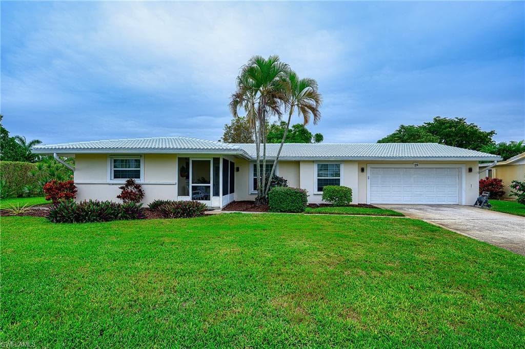 24 Hawaii BLVD 24 NAPLES, FL 34112