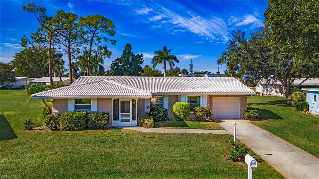 55 Hilo CT 55 NAPLES, FL 34112