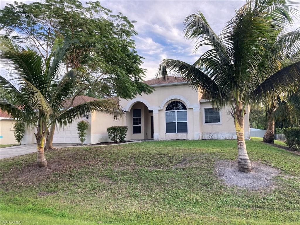 3307 24th ST W LEHIGH ACRES, FL 33971
