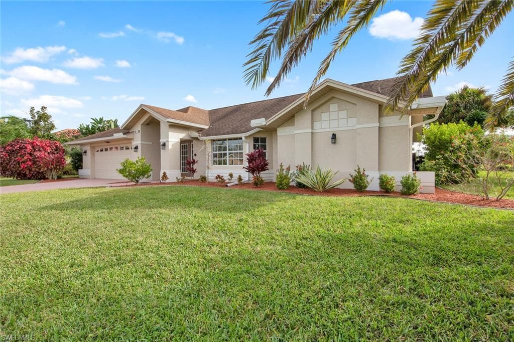 547 Foxcreek DR LEHIGH ACRES, FL 33974