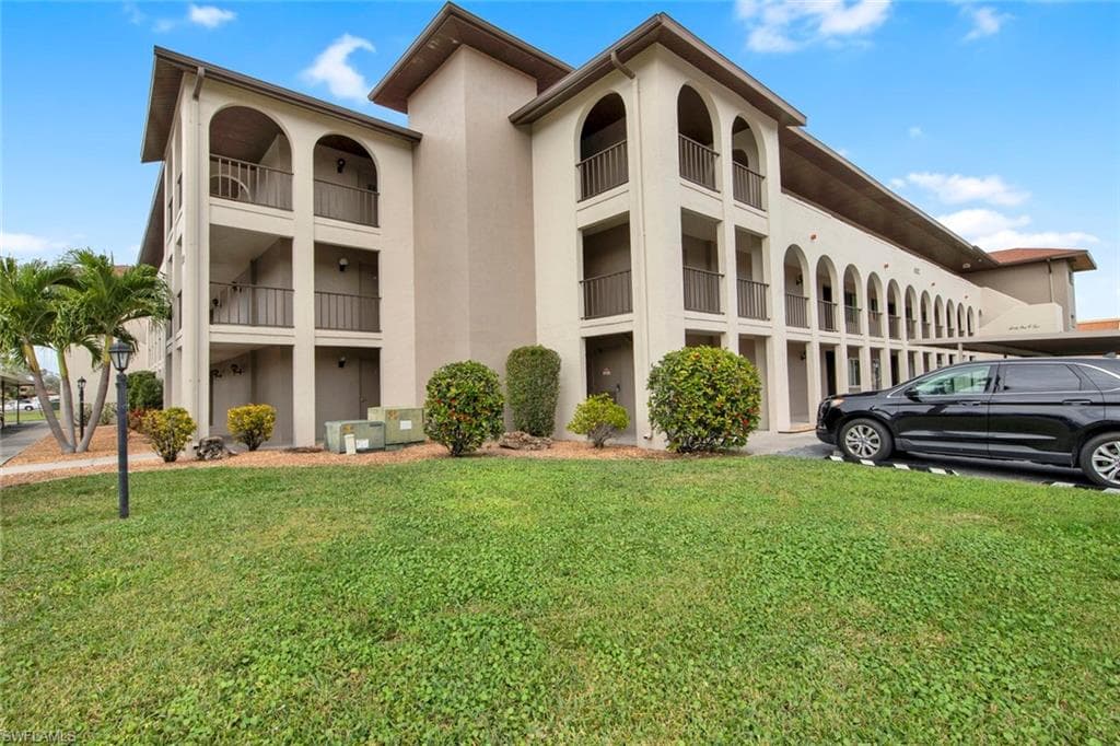 6102 Whiskey Creek DR 204 FORT MYERS, FL 33919