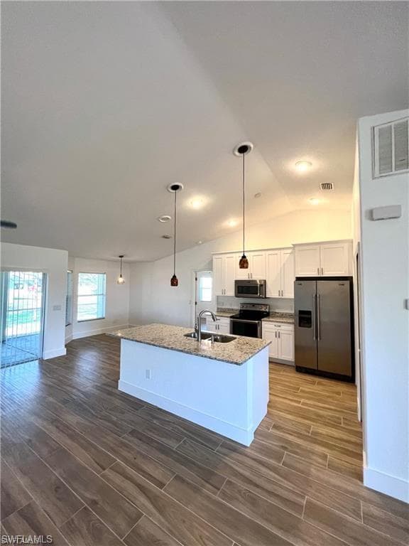 2548 SW 3rd AVE CAPE CORAL, FL 33914
