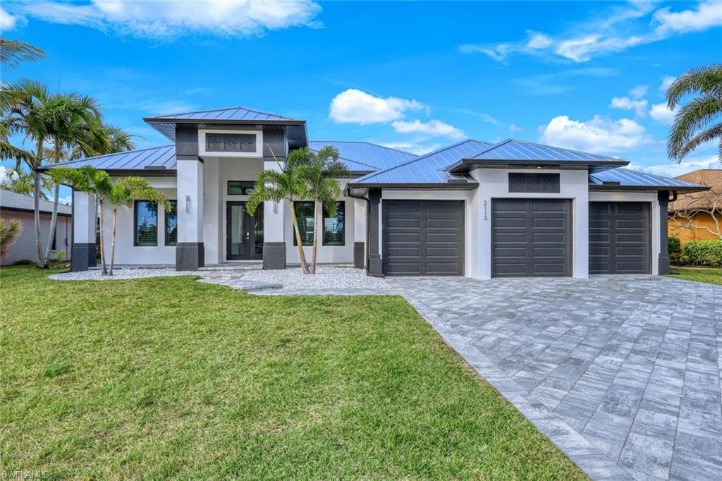 2113 SW 45th TER CAPE CORAL, FL 33914