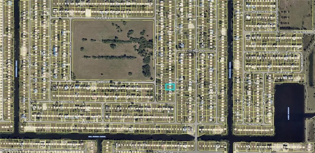 1224 NE 12th PL CAPE CORAL, FL 33909