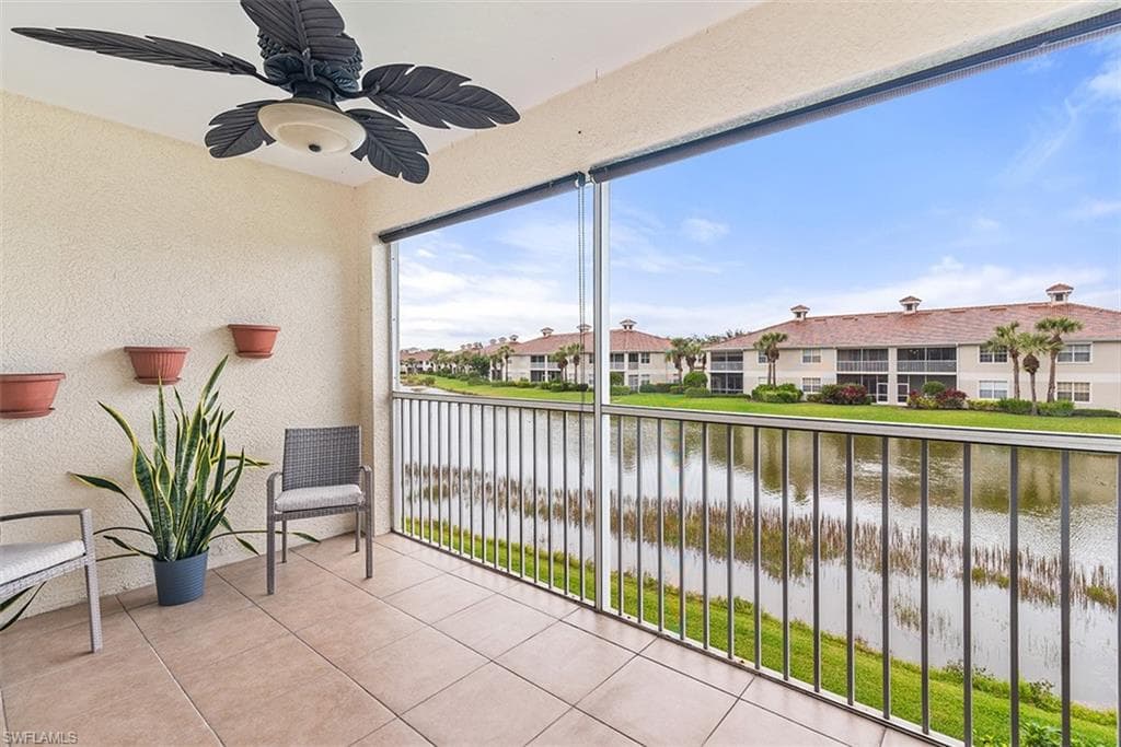 3015 Horizon LN 2704 NAPLES, FL 34109
