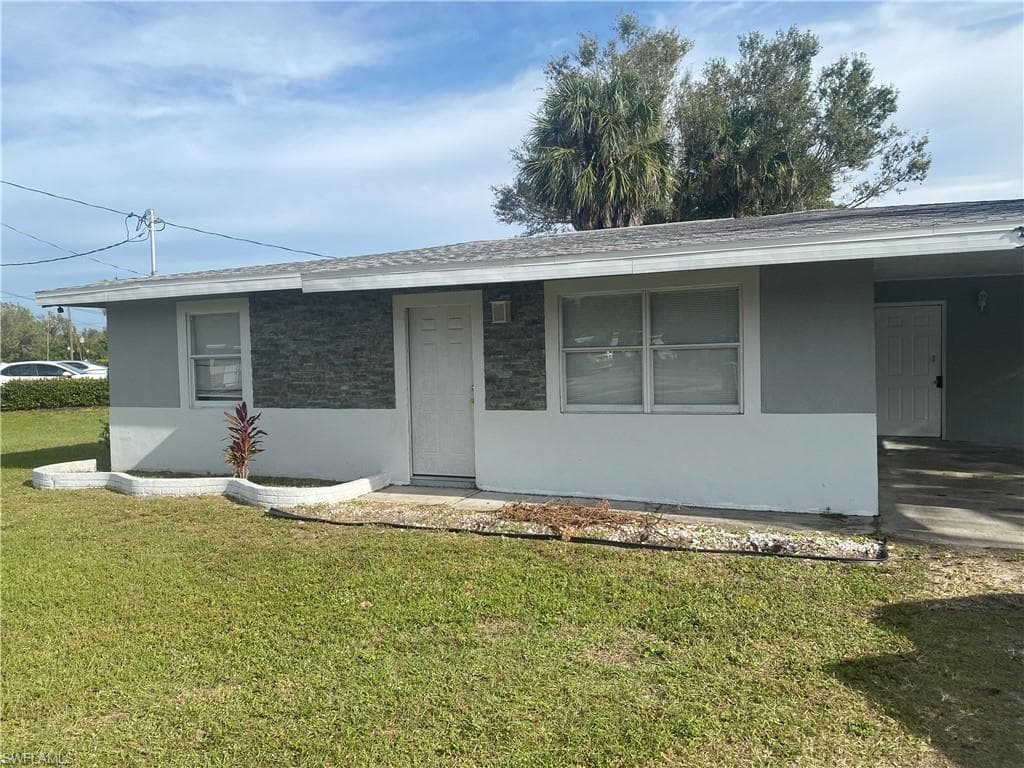 3323 Michigan AVE FORT MYERS, FL 33916