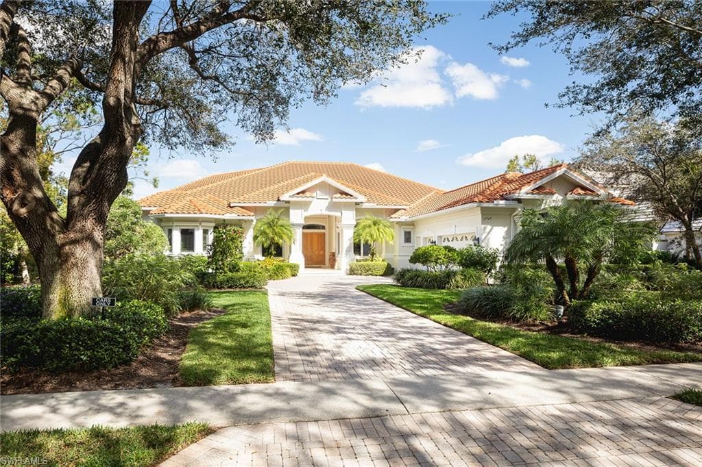 11964 Colliers Reserve DR NAPLES, FL 34110