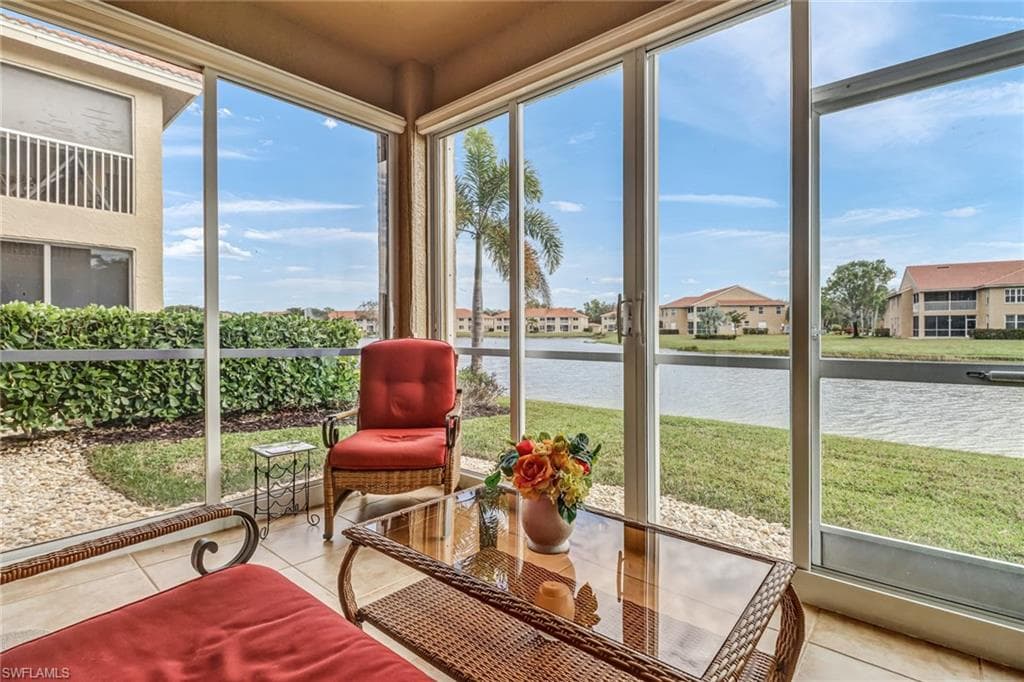 6720 Huntington Lakes CIR 103 NAPLES, FL 34119