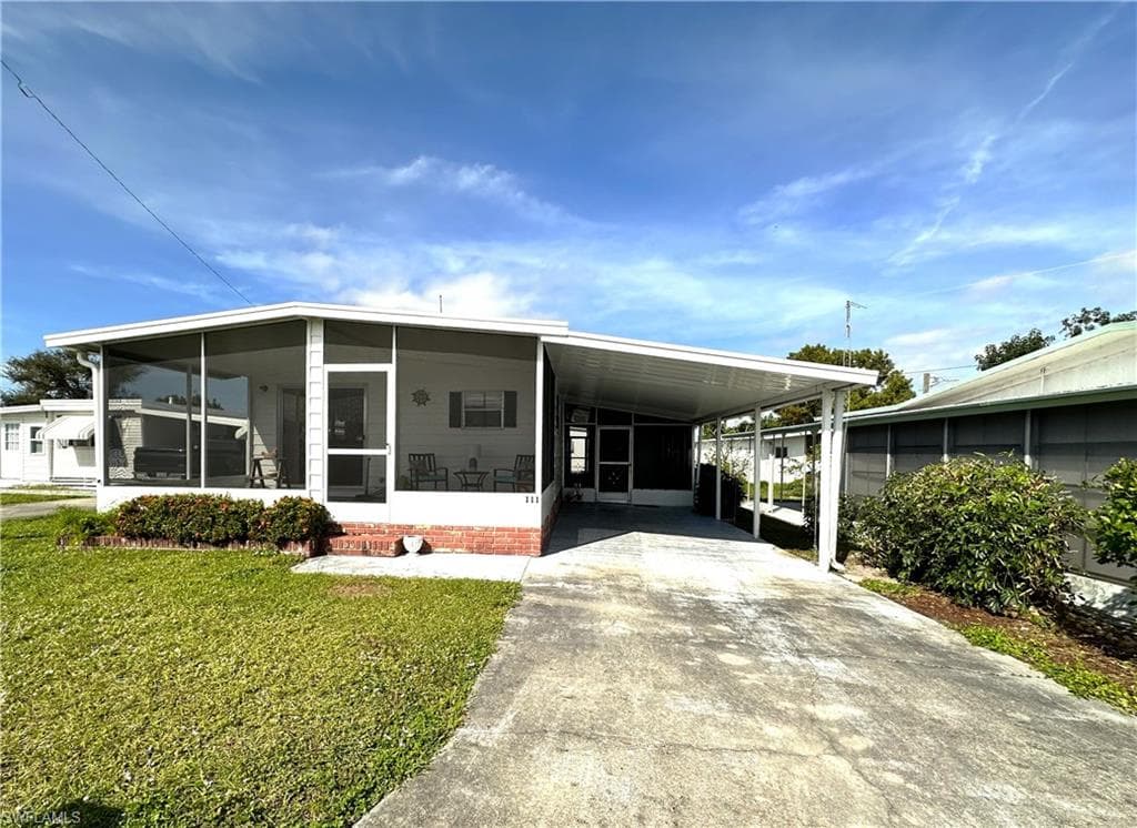 111 Gaslight AVE NORTH FORT MYERS, FL 33917