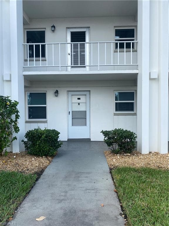 1724 Pine Valley DR 102 FORT MYERS, FL 33907