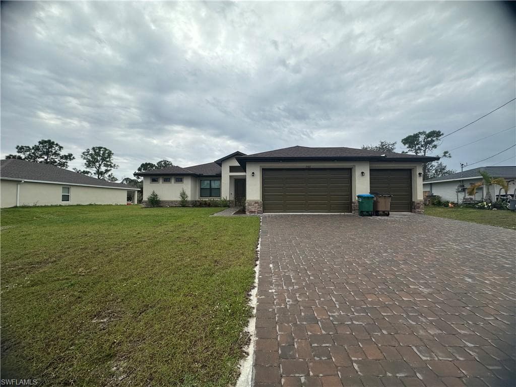 2100 NE 33rd TER CAPE CORAL, FL 33909
