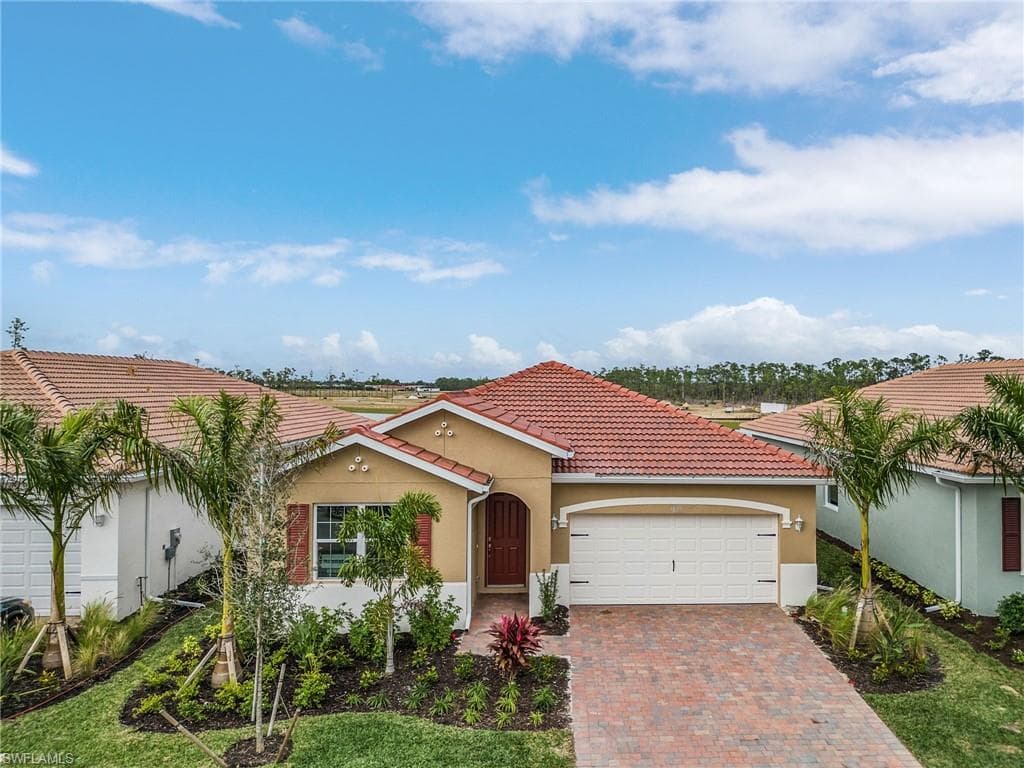 3825 Crosswater DR NORTH FORT MYERS, FL 33917