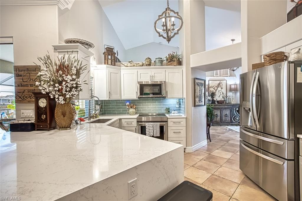 5315 SW 25th PL CAPE CORAL, FL 33914
