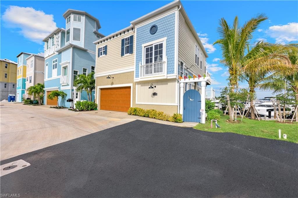 5898 Shell Cove DR CAPE CORAL, FL 33914