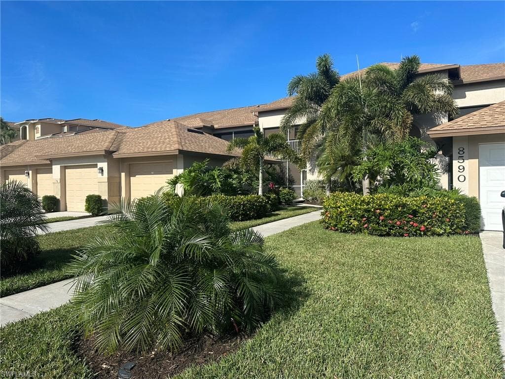 8590 Cedar Hammock CIR 623 NAPLES, FL 34112