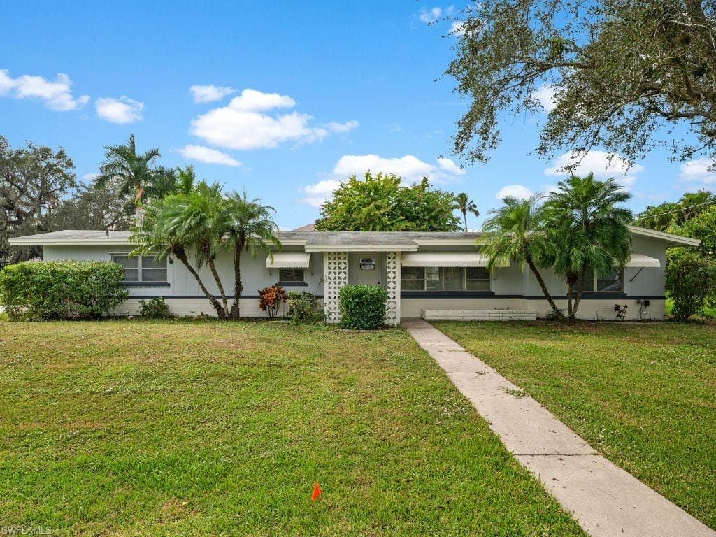 2231 Randolph DR FORT MYERS, FL 33905