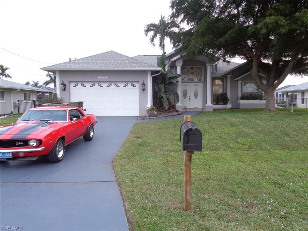 3809 SW 2nd AVE CAPE CORAL, FL 33914