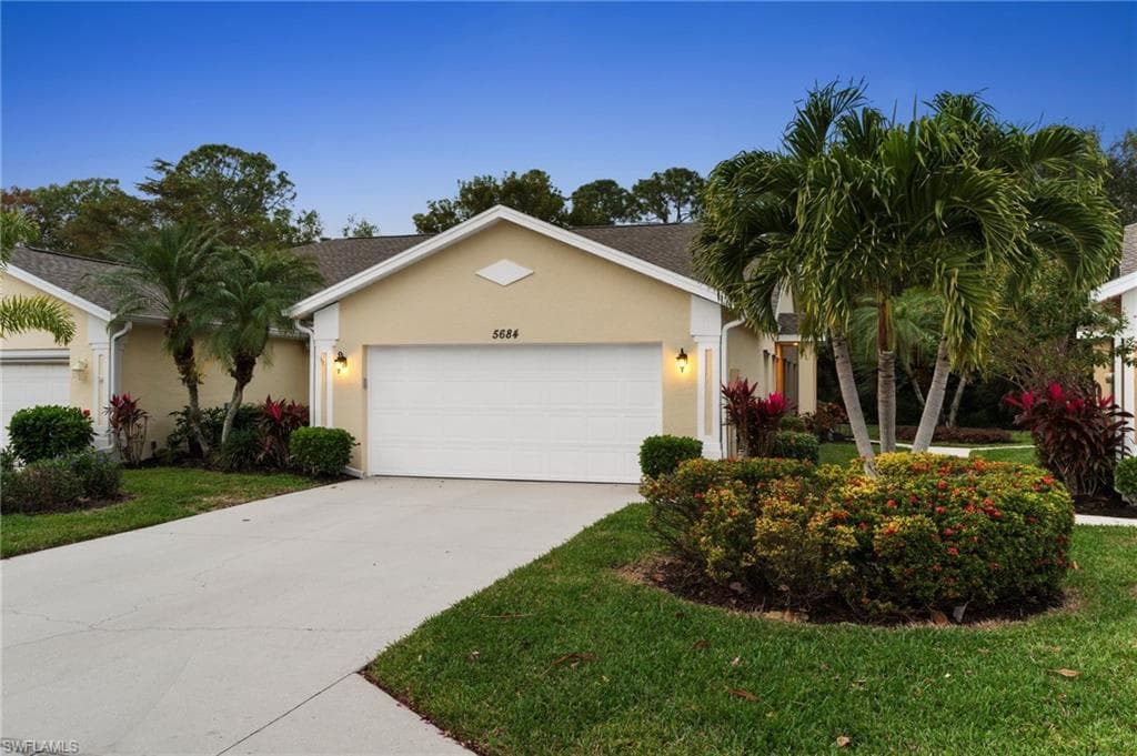 5684 Greenwood CIR 42 NAPLES, FL 34112
