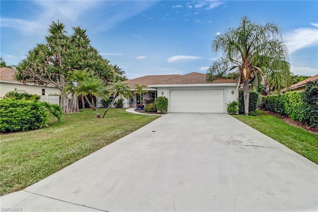 1010 Moon Lake DR NAPLES, FL 34104