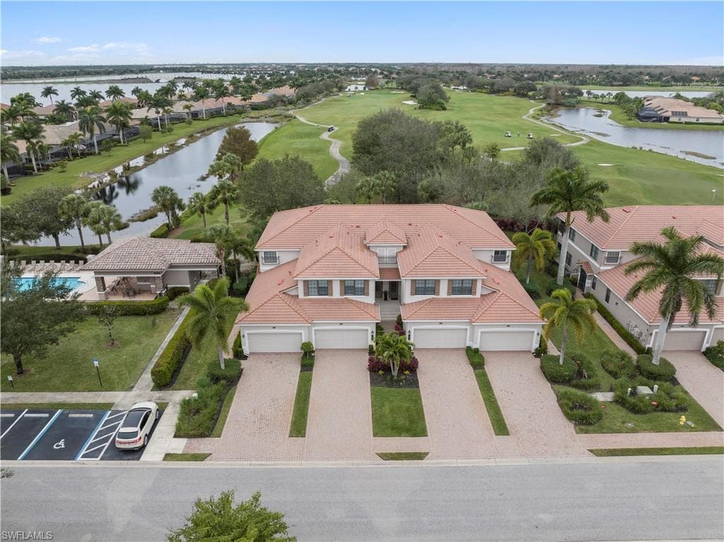 10554 Smokehouse Bay DR 201 NAPLES, FL 34120