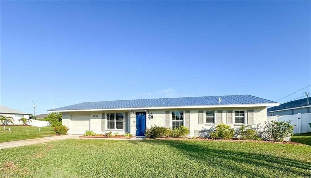2305 SW 27th TER CAPE CORAL, FL 33914