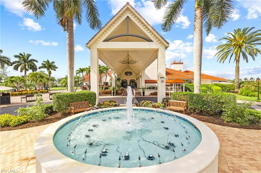 433 Country Hollow CT C105 NAPLES, FL 34104