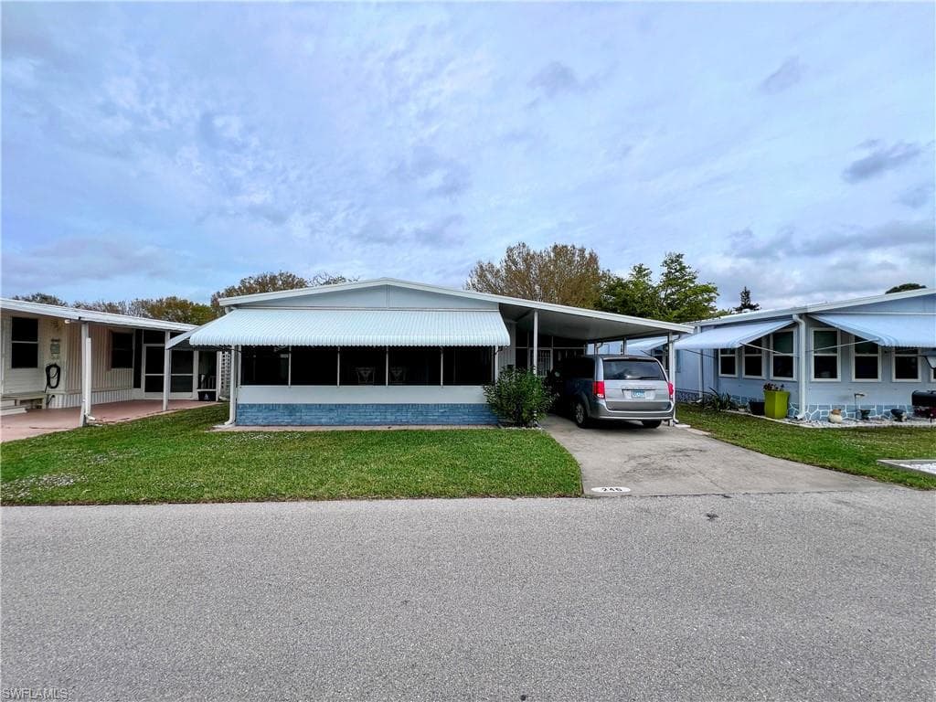 246 Poinsettia DR FORT MYERS, FL 33905