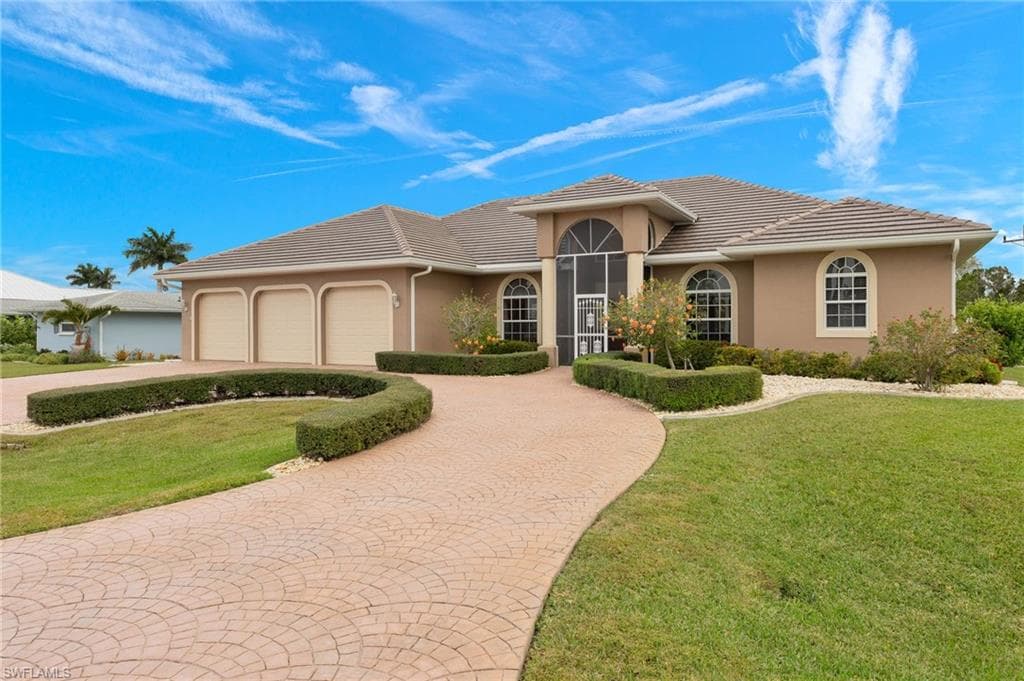 5219 SW 3rd AVE CAPE CORAL, FL 33914