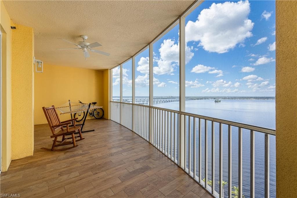 2743 1st ST 1604 FORT MYERS, FL 33916