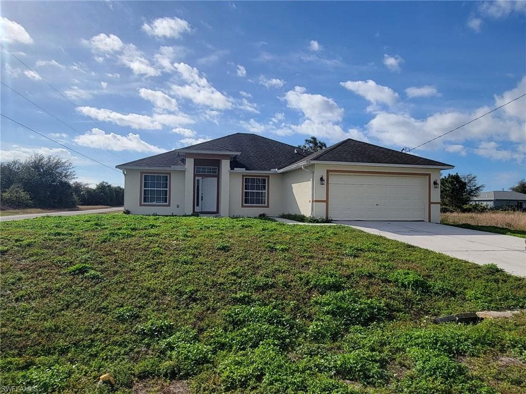 3001 1st ST SW LEHIGH ACRES, FL 33976