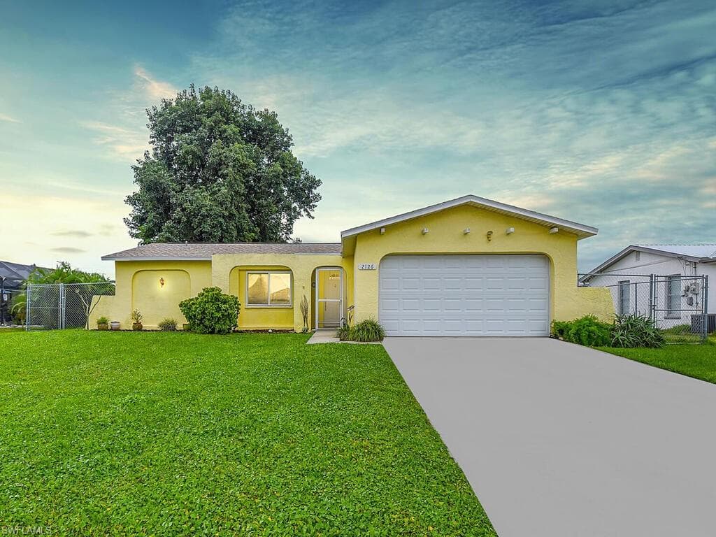 2126 SE 6th TER CAPE CORAL, FL 33990