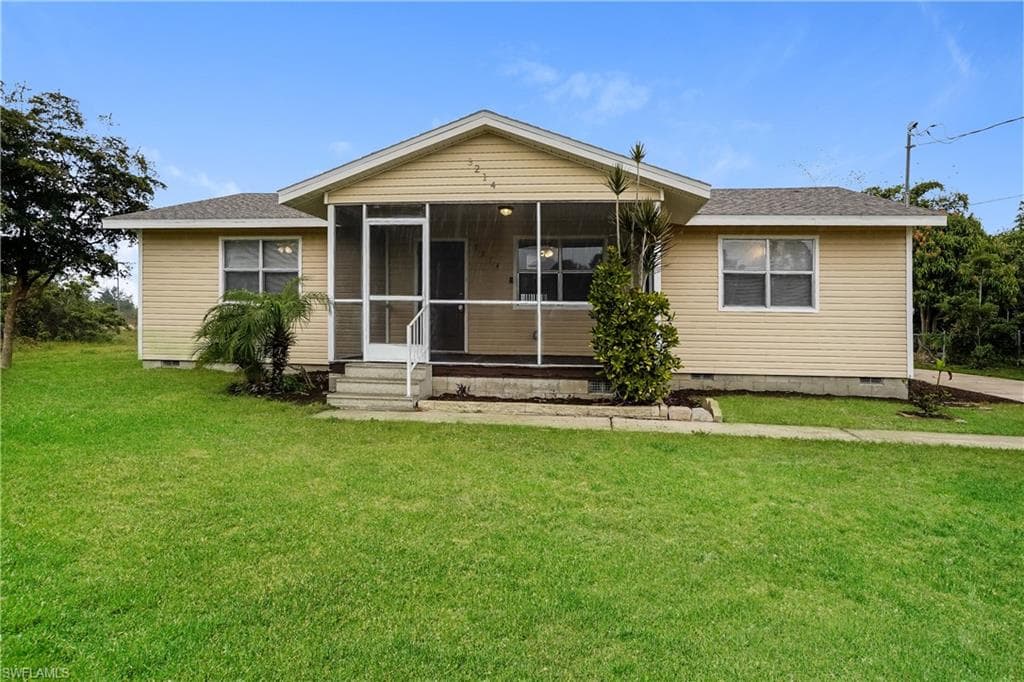 3214 25th ST SW LEHIGH ACRES, FL 33976