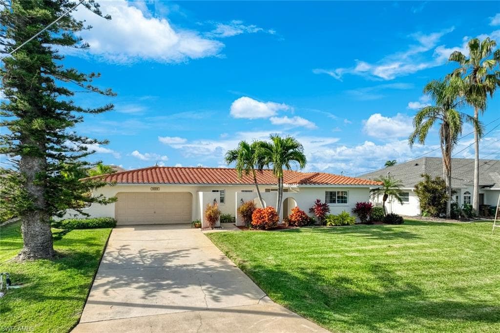 5004 SW 9th PL CAPE CORAL, FL 33914
