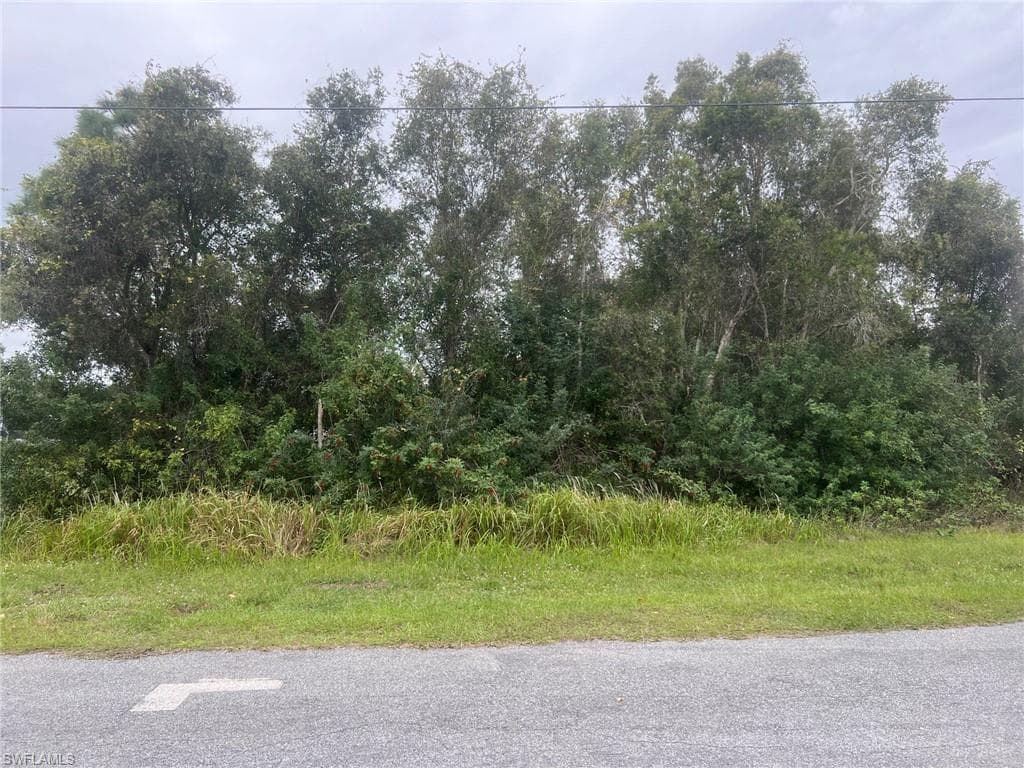 702 Zemil CT FORT MYERS, FL 33913