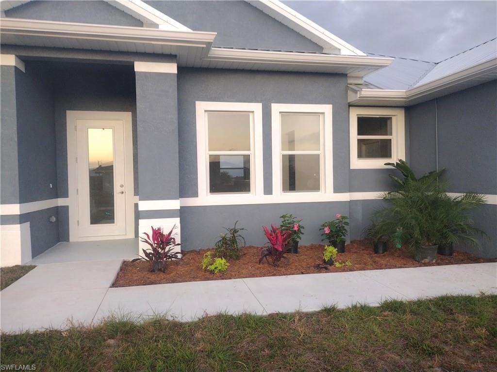 614 David CIR LABELLE, FL 33935