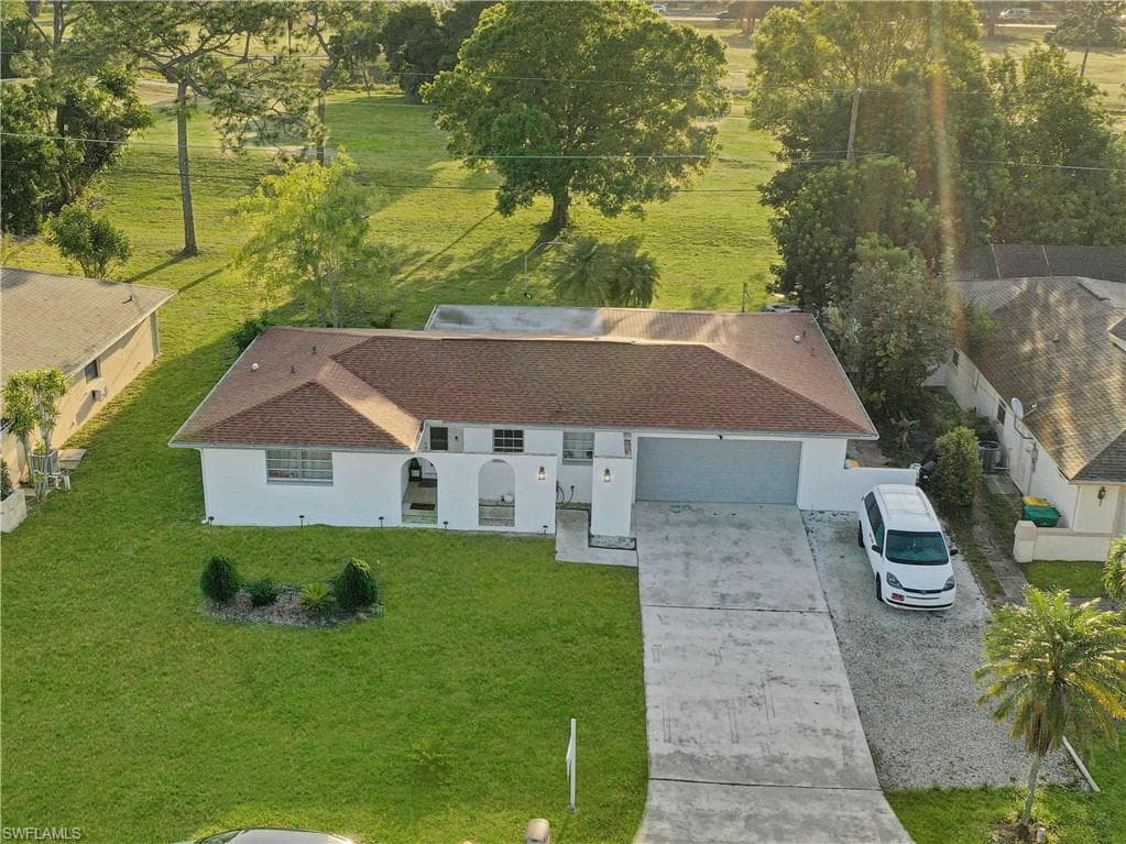 3084 41st ST SW NAPLES, FL 34116