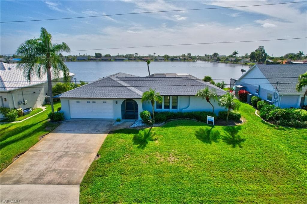 432 SW 35th ST CAPE CORAL, FL 33914