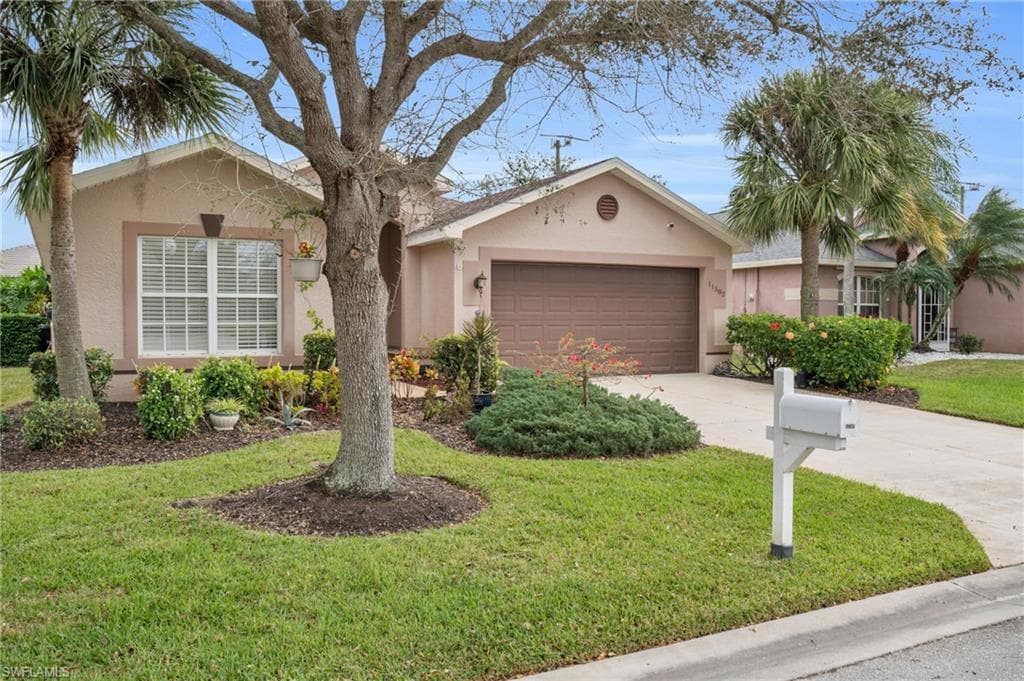 11502 Lake Cypress LOOP FORT MYERS, FL 33913