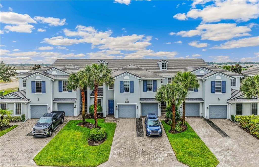 16590 Goldenrod LN 101 ALVA, FL 33920