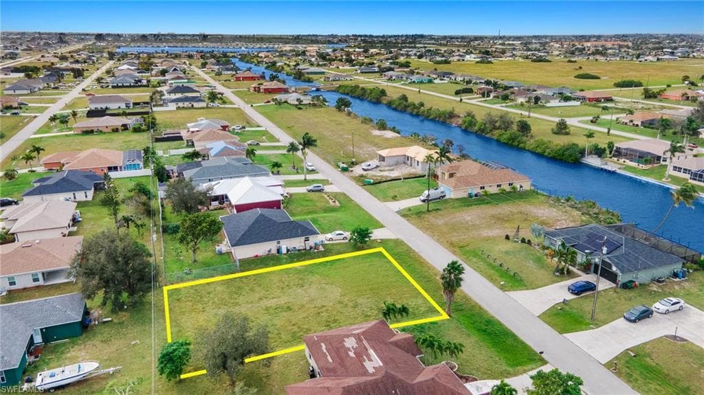 1219 9th AVE CAPE CORAL, FL 33993